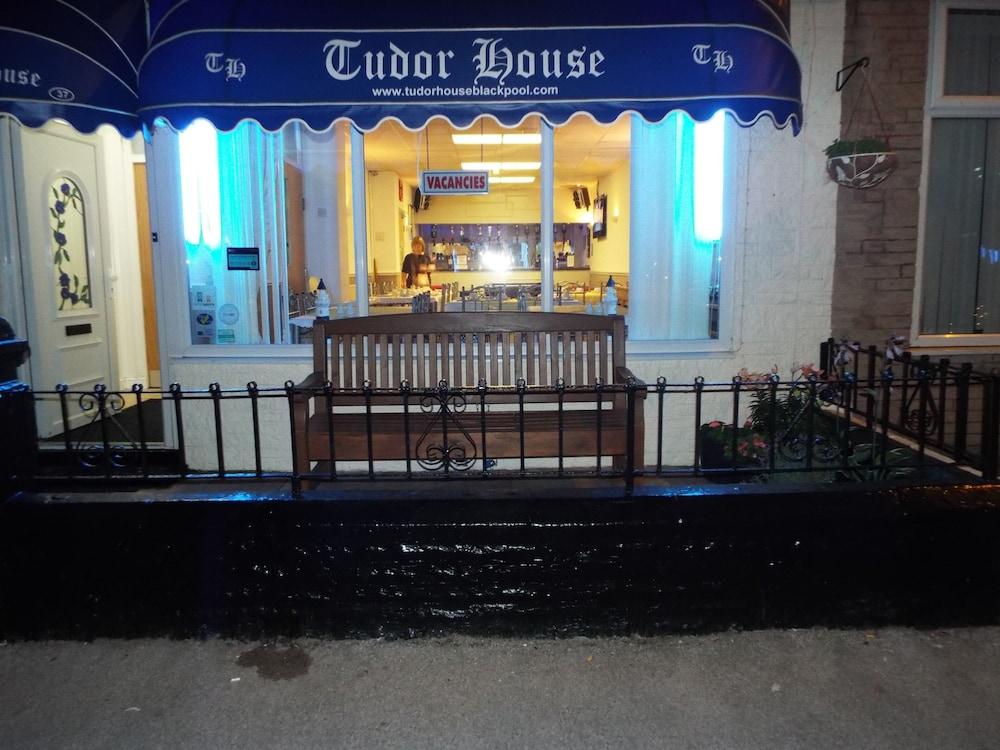 Tudor House Blackpool Eksteriør bilde